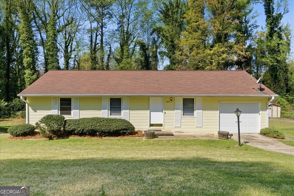 Property Photo:  2614 Spring Drive  GA 30080 