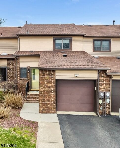 Property Photo:  37 Chelsea Cir  NJ 08822 