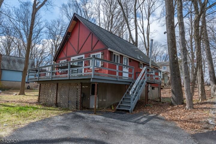 Property Photo:  31 Plum Tree Rd  NJ 07462 