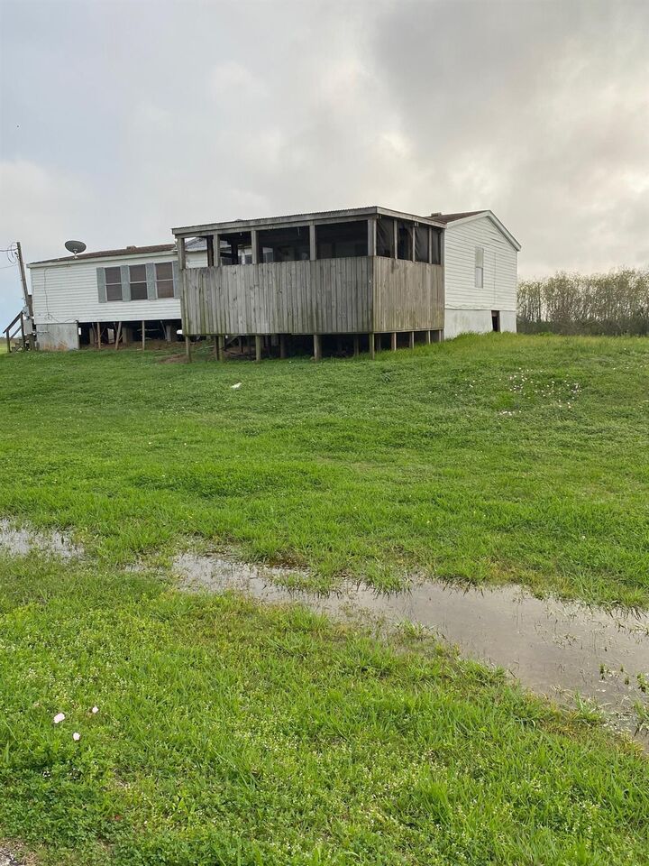Property Photo:  5130 County Road 868E Road  TX 77422 