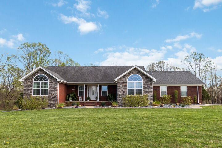 Property Photo:  1600 Wooleyville Road  KY 42718 