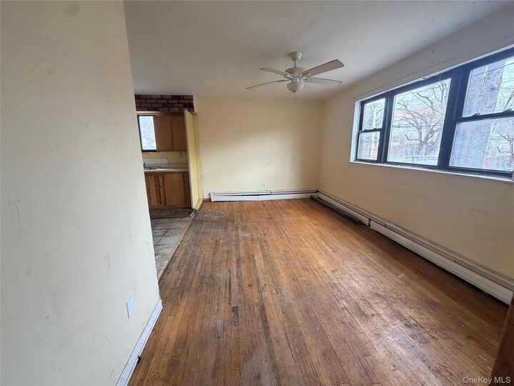 Property Photo:  351 Quincy Avenue  NY 10465 