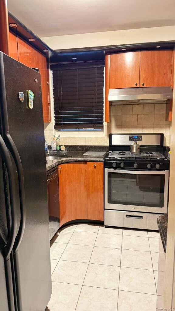 Property Photo: 9710 62nd Drive 5E NY 11374