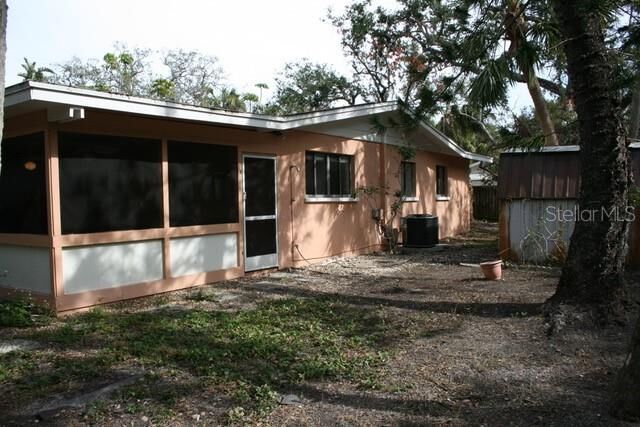 Property Photo: 144 Garden Lane FL 34242