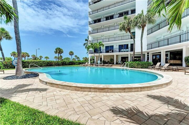 Property Photo:  1 Benjamin Franklin Drive 3  FL 34236 