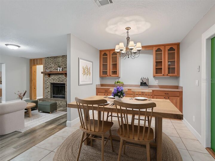Property Photo: 8234 S US 301 FL 33513