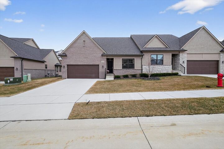 Property Photo: 660 Brookstone Drive MI 48371