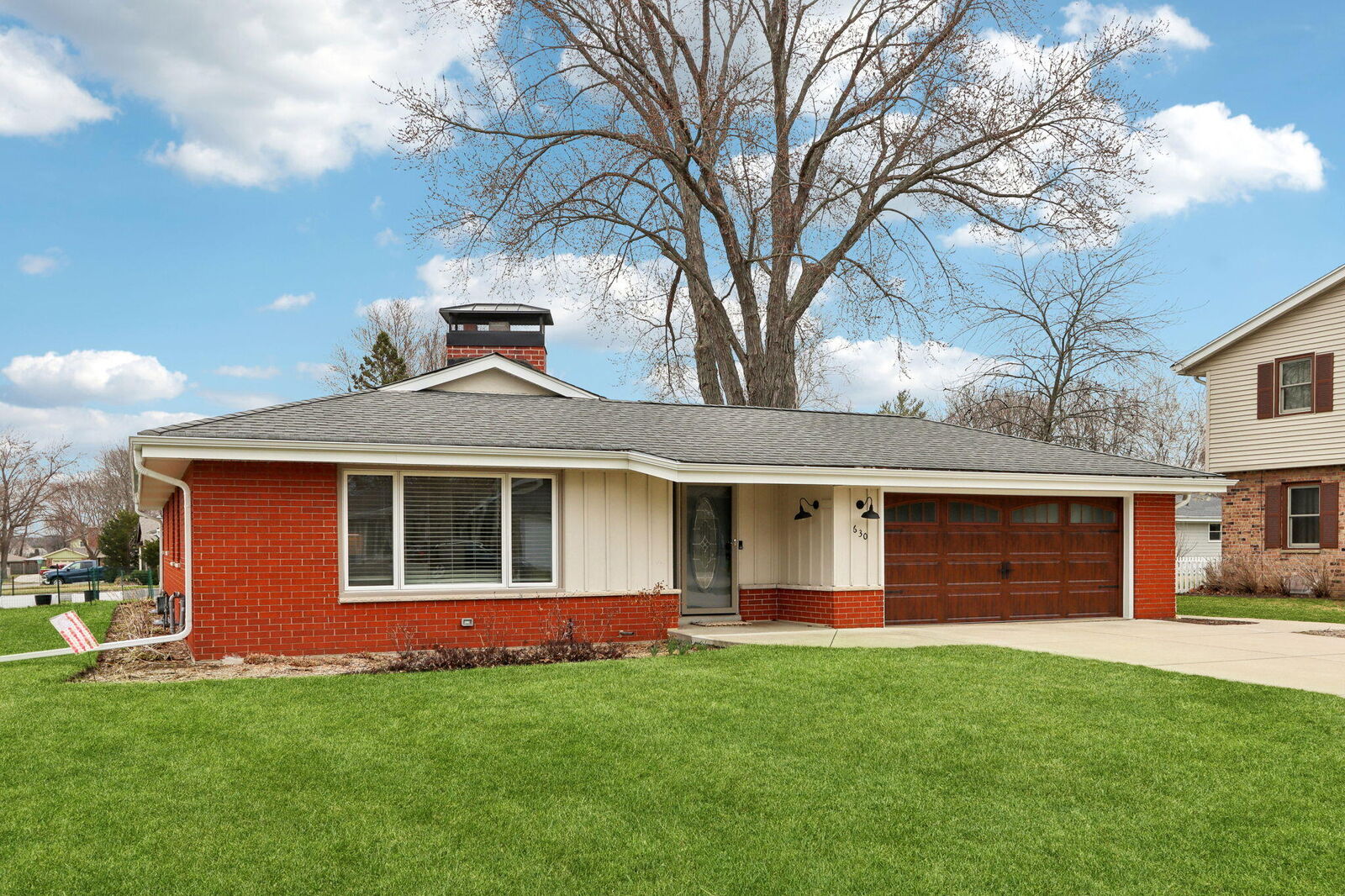 Property Photo:  630 Pleasant Dr  WI 53029 