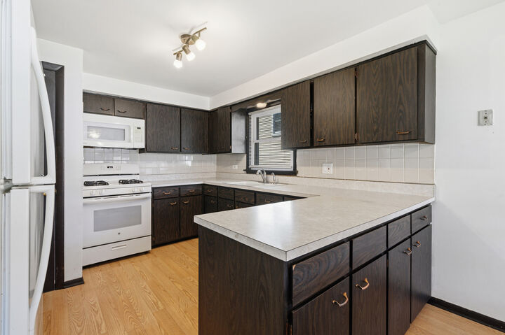 Property Photo:  14114 S Saginaw Avenue  IL 60633 