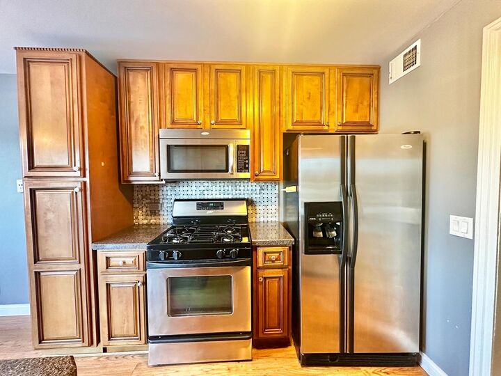 Property Photo: 575 Greystone Lane A2 IL 60090