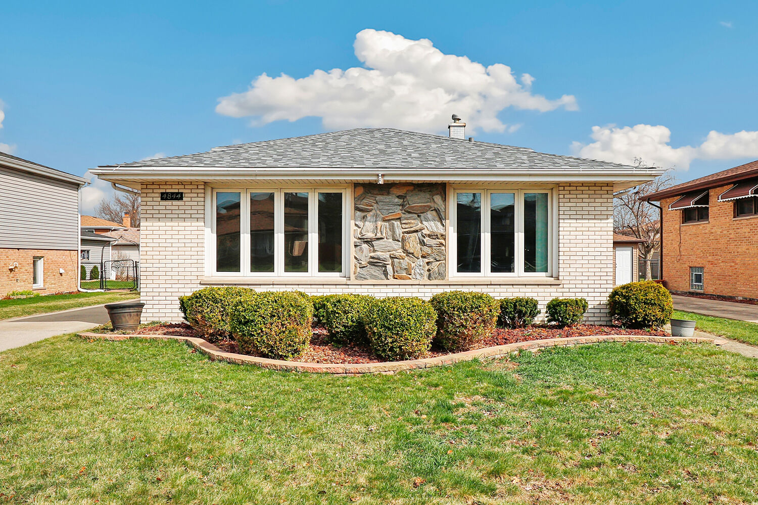 Property Photo:  4844 W 121st Place  IL 60803 