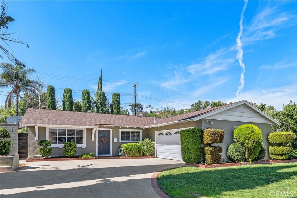 Property Photo: 6619 Franrivers Avenue CA 91307