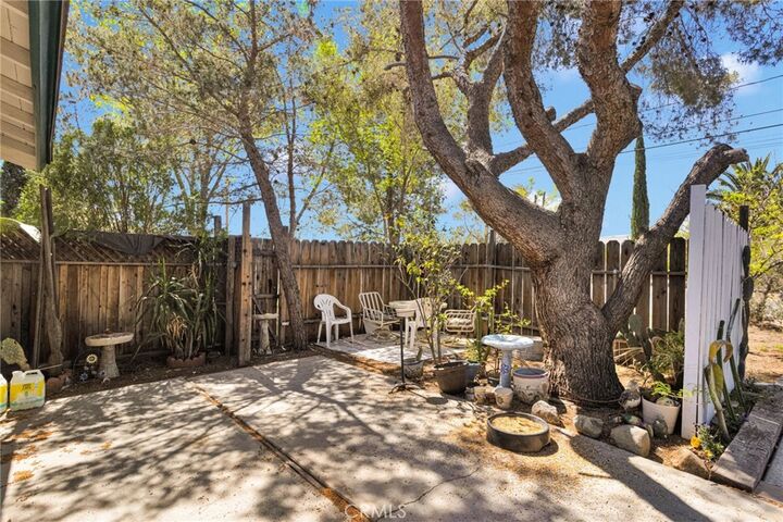 Property Photo:  11511 1st Avenue  CA 92345 