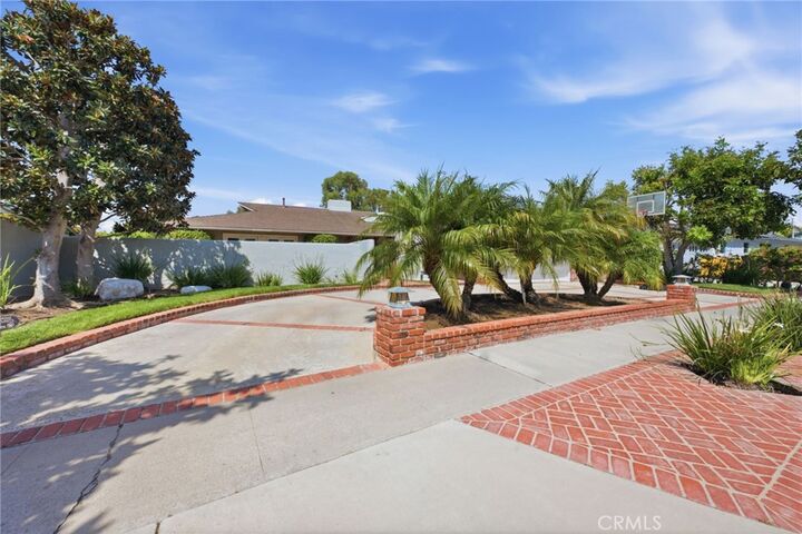 Property Photo:  1633 Santiago  CA 92660 