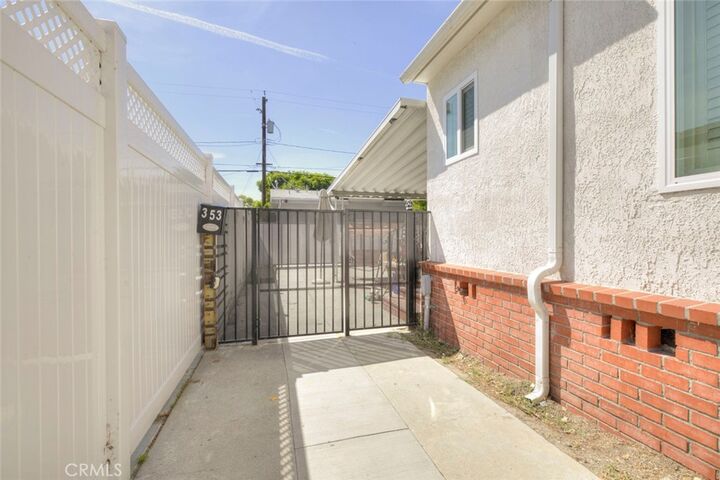 Property Photo:  353 N Mariposa  CA 91506 