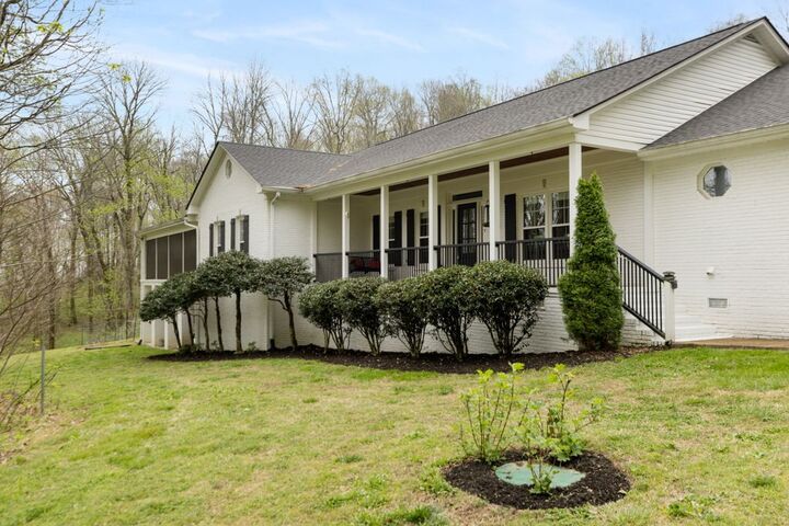 Property Photo: 1395 Roy Sellers Rd TN 38401