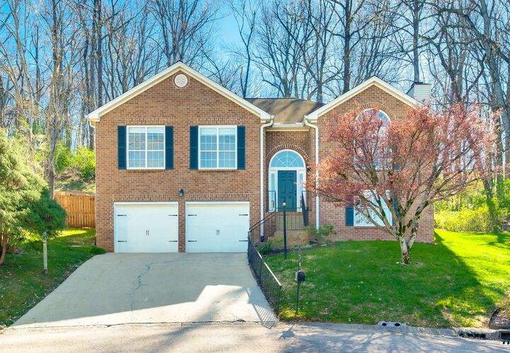 Property Photo:  1552 Eller Dr  TN 37221 