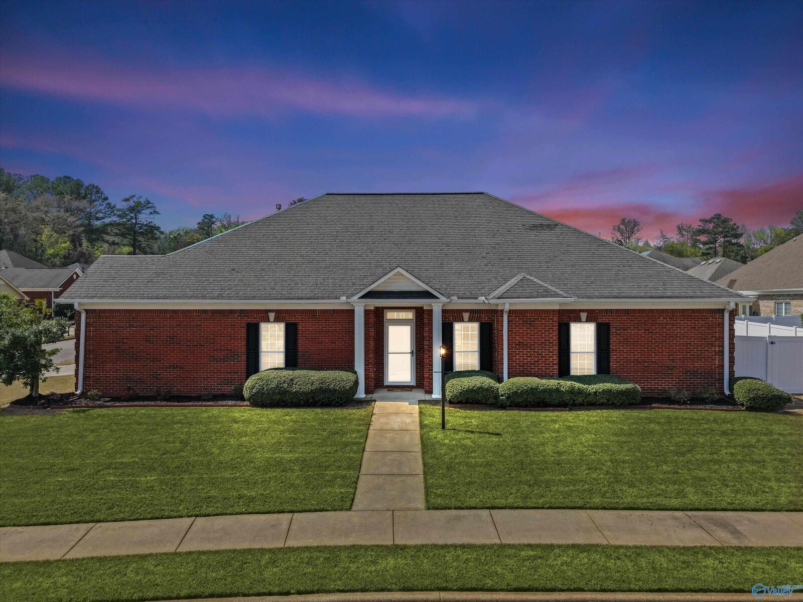 Property Photo: 2511 Millwood Circle AL 35803