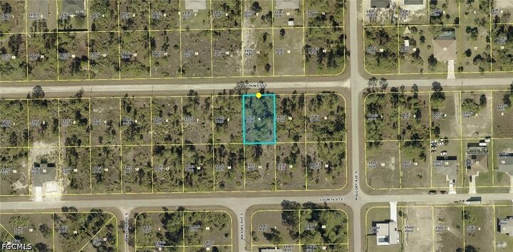 Property Photo:  1222 Count Street E  FL 33974 