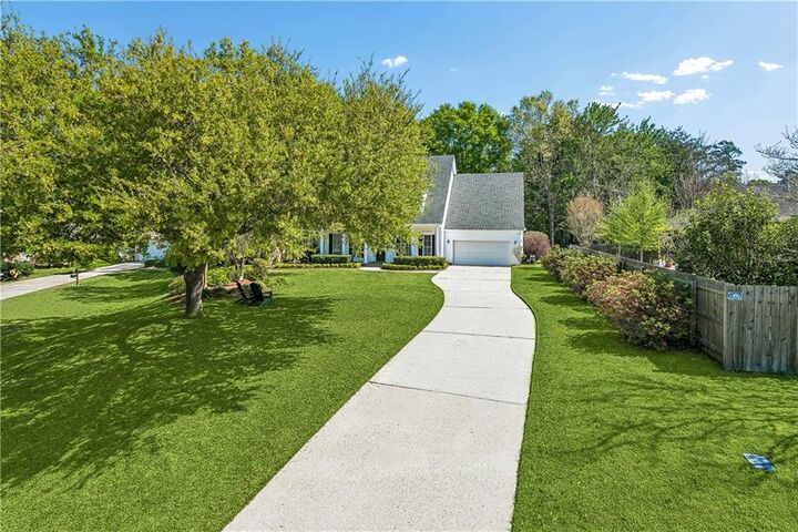 Property Photo:  303 Lobel Court  LA 70448 