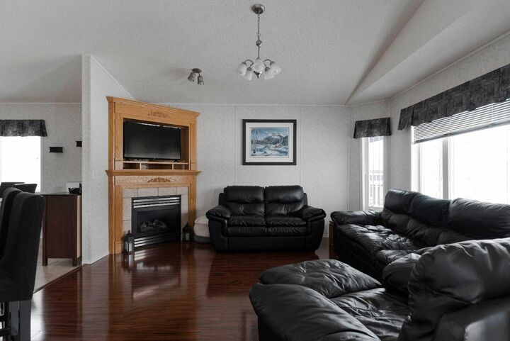 Property Photo:  157 Ash Way  AB T9K 0E2 
