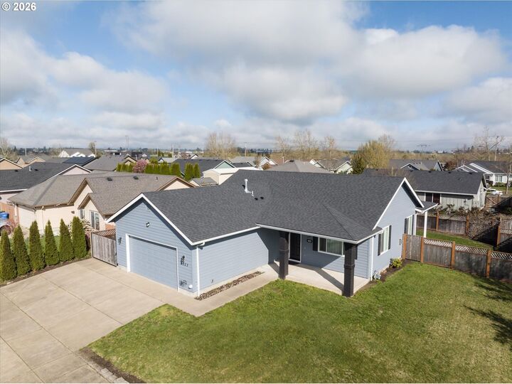 Property Photo:  6023 Mondavi Ln  OR 97402 