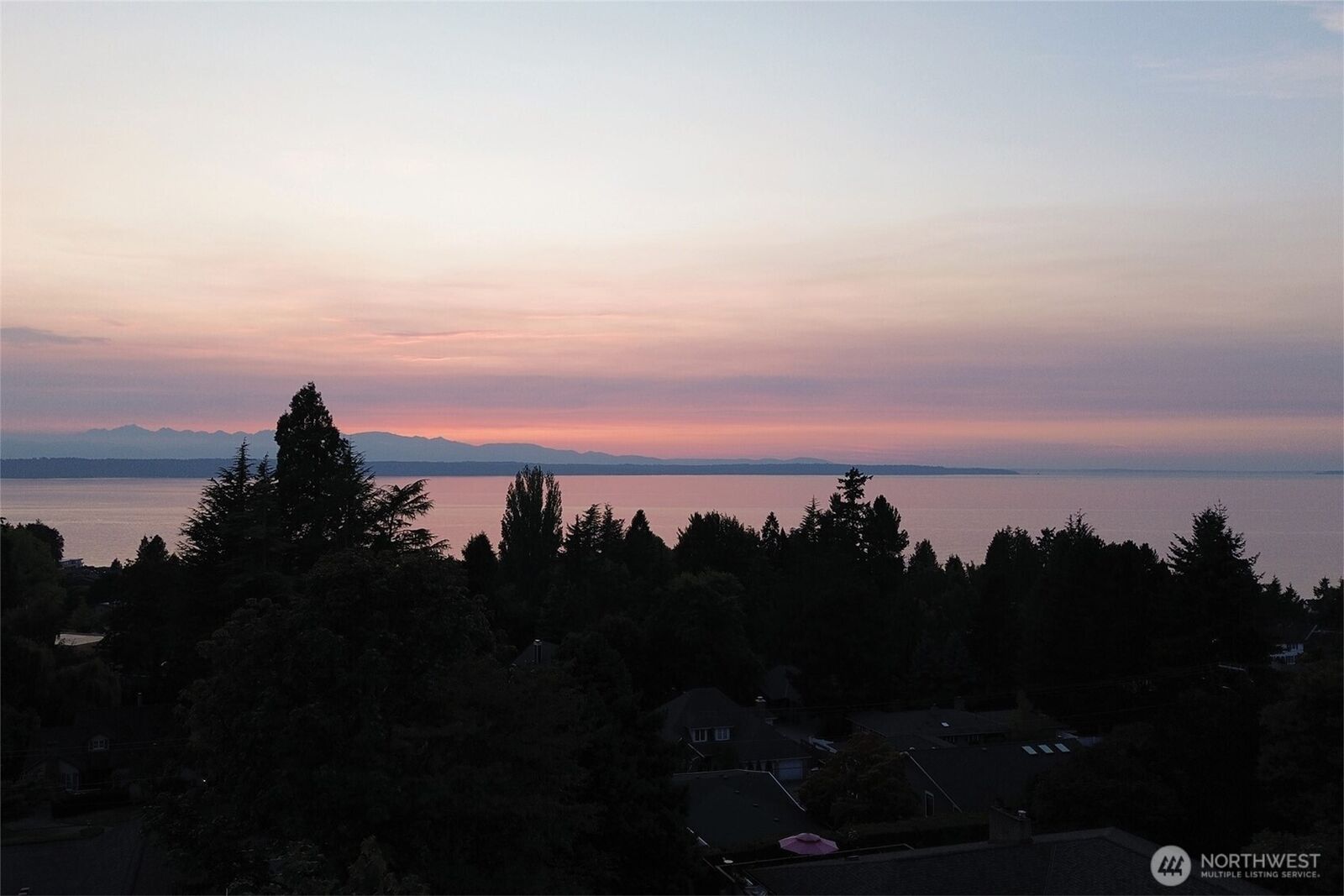 Property Photo: 192 Xx Olympic View Drive WA 98020