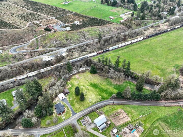 Property Photo:  1313  Hining Road  WA 98596 