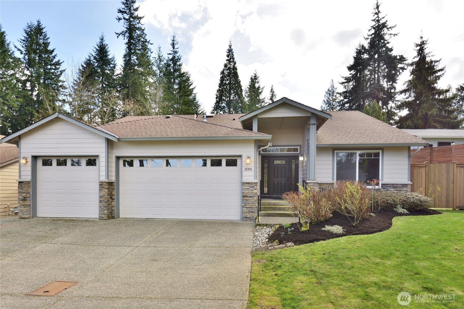 Property Photo: 5018 126th Street SE WA 98208