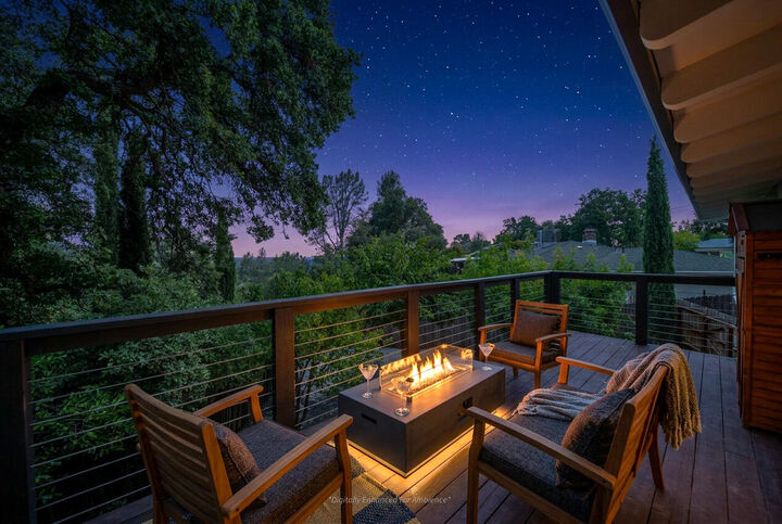 Property Photo:  303 Pearl Street  CA 96003 