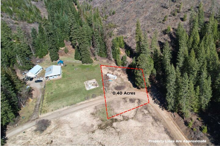 Property Photo:  4149 North Deer Lake Rd  WA 99148 