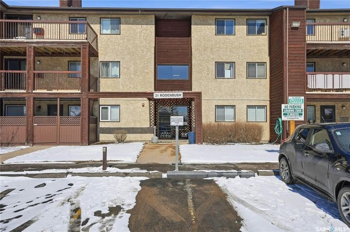 Property Photo: 31 Rodenbush Drive 206 SK S4R 8C4