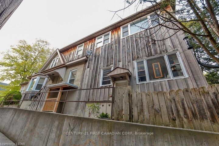 Property Photo:  279 Hill Street  ON N6B 1E1 