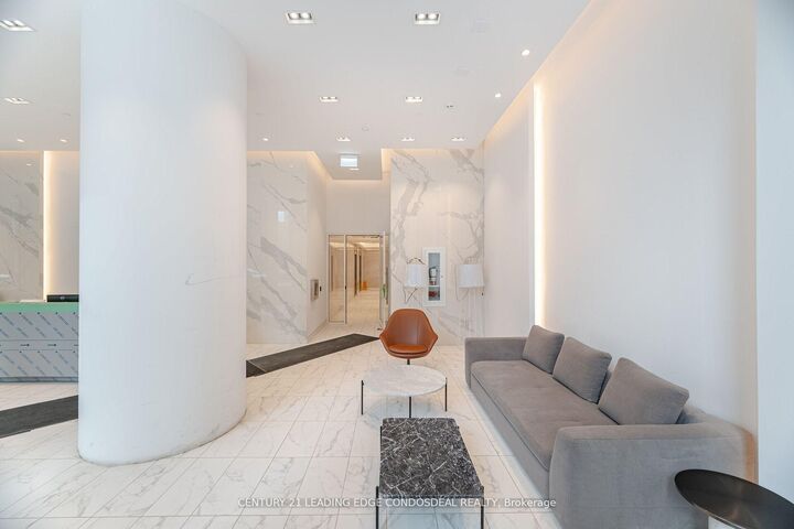 Property Photo:  230 Simcoe Street 2518  ON M5T 3B9 