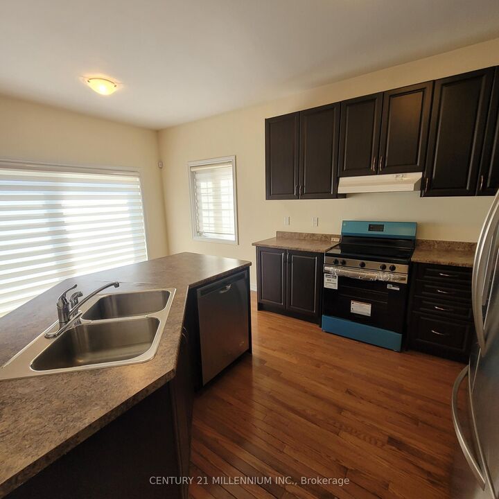 Property Photo:  11 Jazzberry Road 51  ON L6R 3Y4 