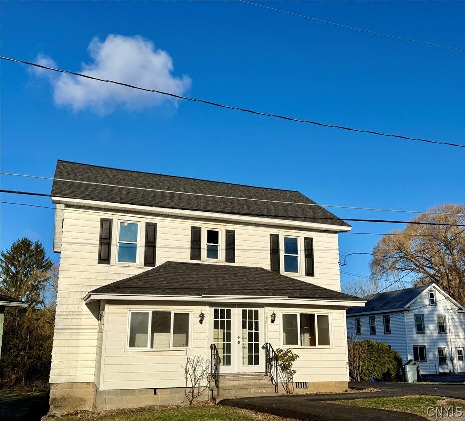 Property Photo:  6441 Siawassia Street  NY 13078 