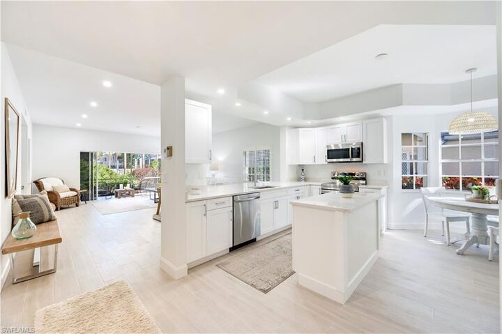 Property Photo: 2806 Aintree Ln H102 FL 34112