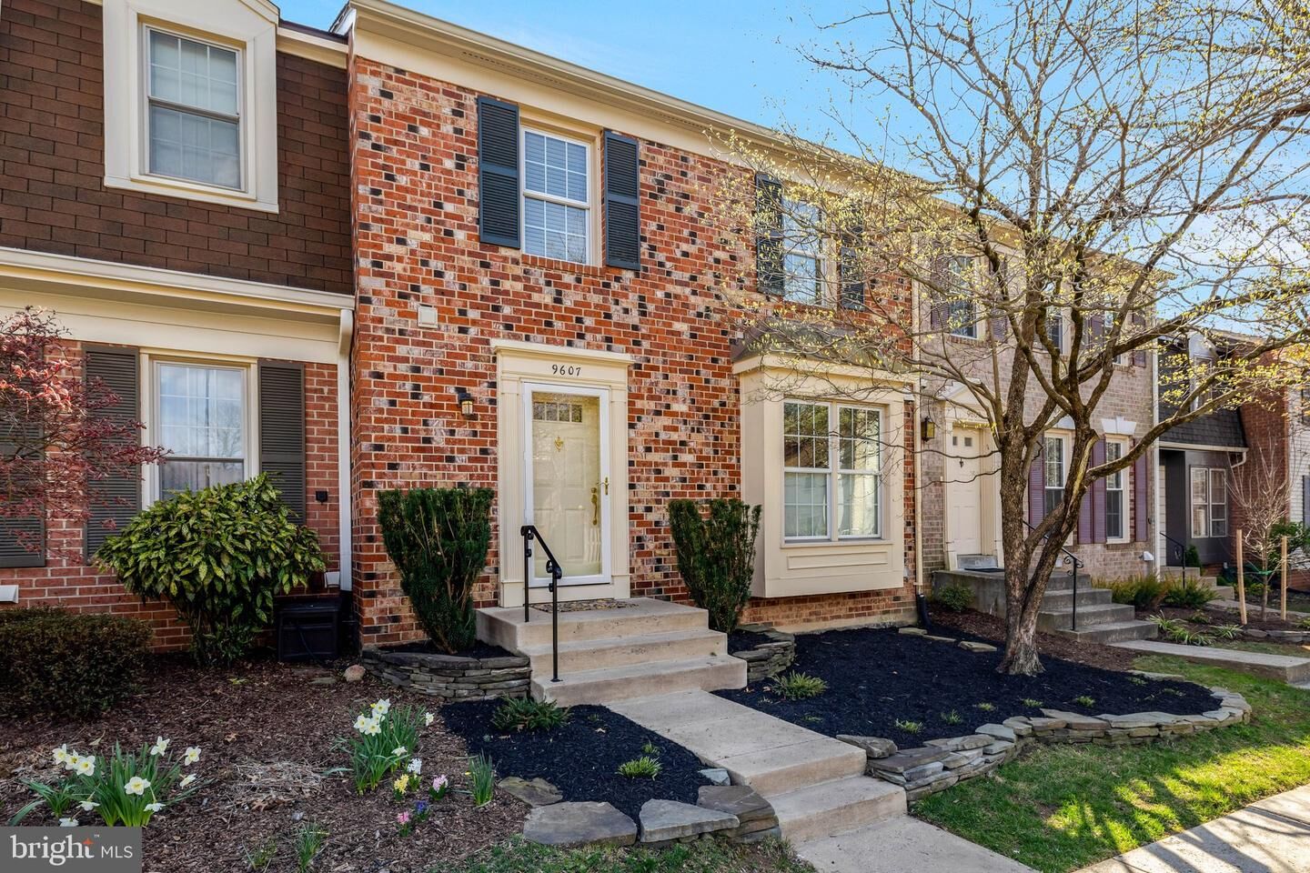 Property Photo:  9607 Scotch Haven Drive  VA 22181 