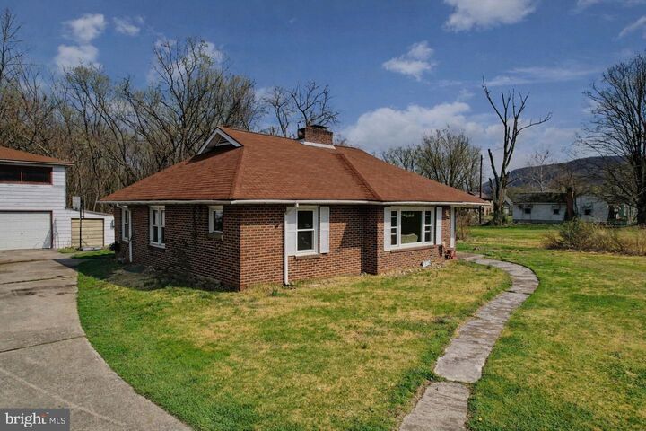 Property Photo:  11619 Bierman Drive SE  MD 21502 