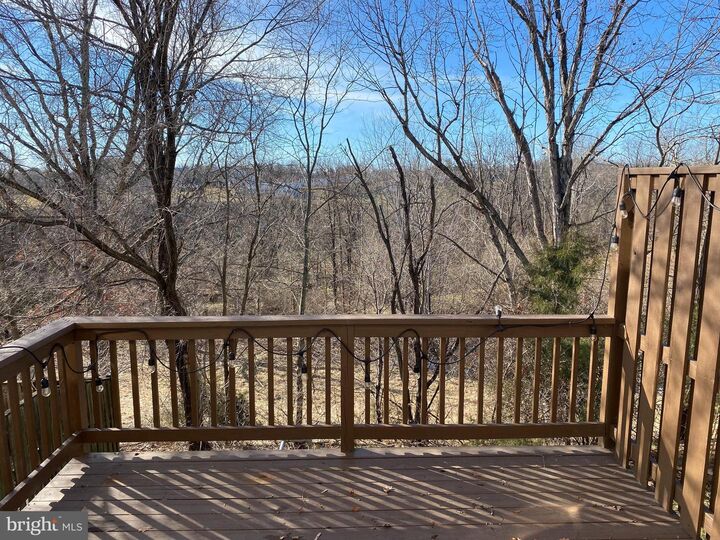 Property Photo: 118 Seabreeze Lane VA 22602