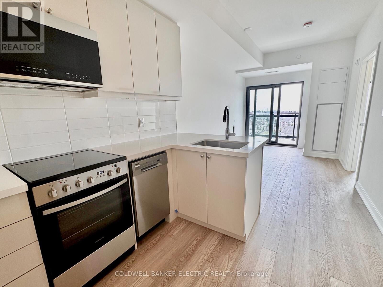 Property Photo:  51 - 805 Clarington Boulevard  ON L1C 0H6 