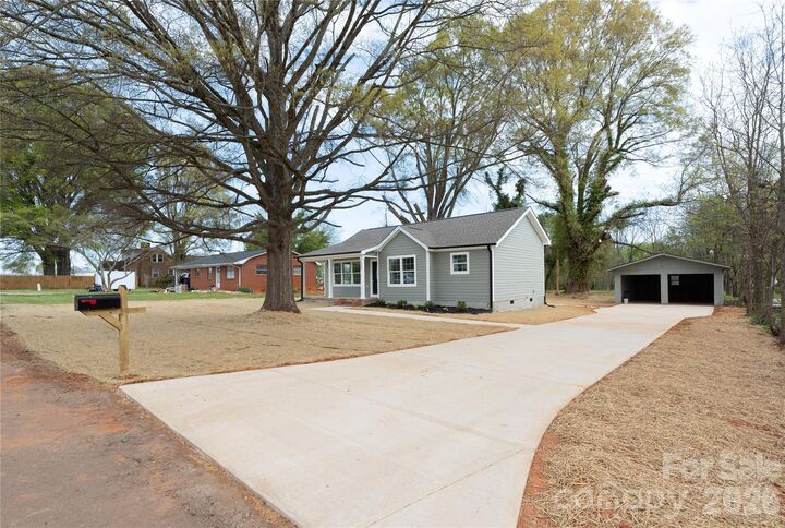 Property Photo:  122 Morrison Flats Road  NC 28625 
