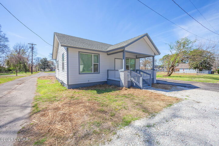 Property Photo:  218 Newton Street  TN 38301 