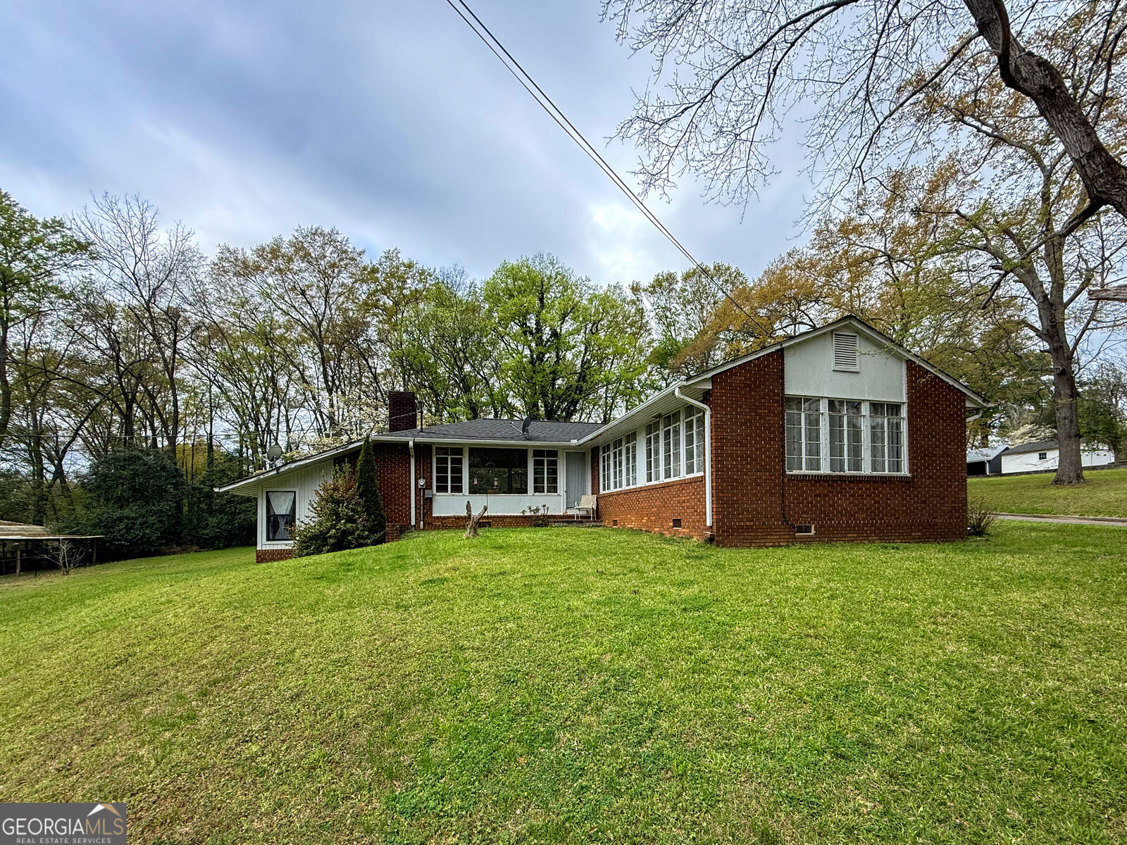 Property Photo:  609 Oakcrest Drive  GA 30153 