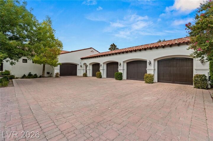 Property Photo: