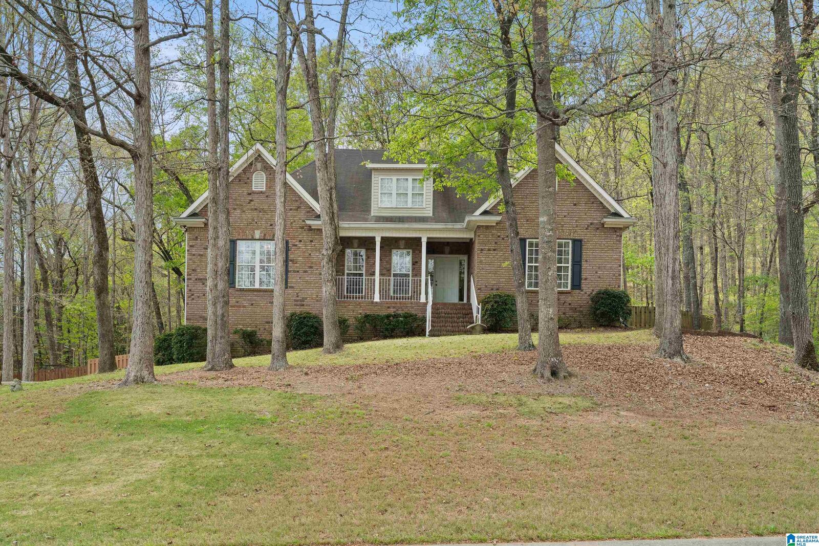 Property Photo:  121 Oak Forest Way  AL 35124 