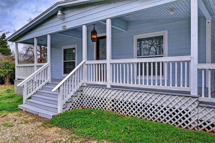 Property Photo:  170 Mesa Verde  TX 77351 