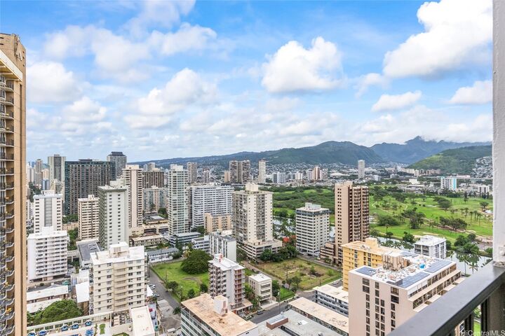 Property Photo:  201 Ohua Avenue 3106  HI 96815 