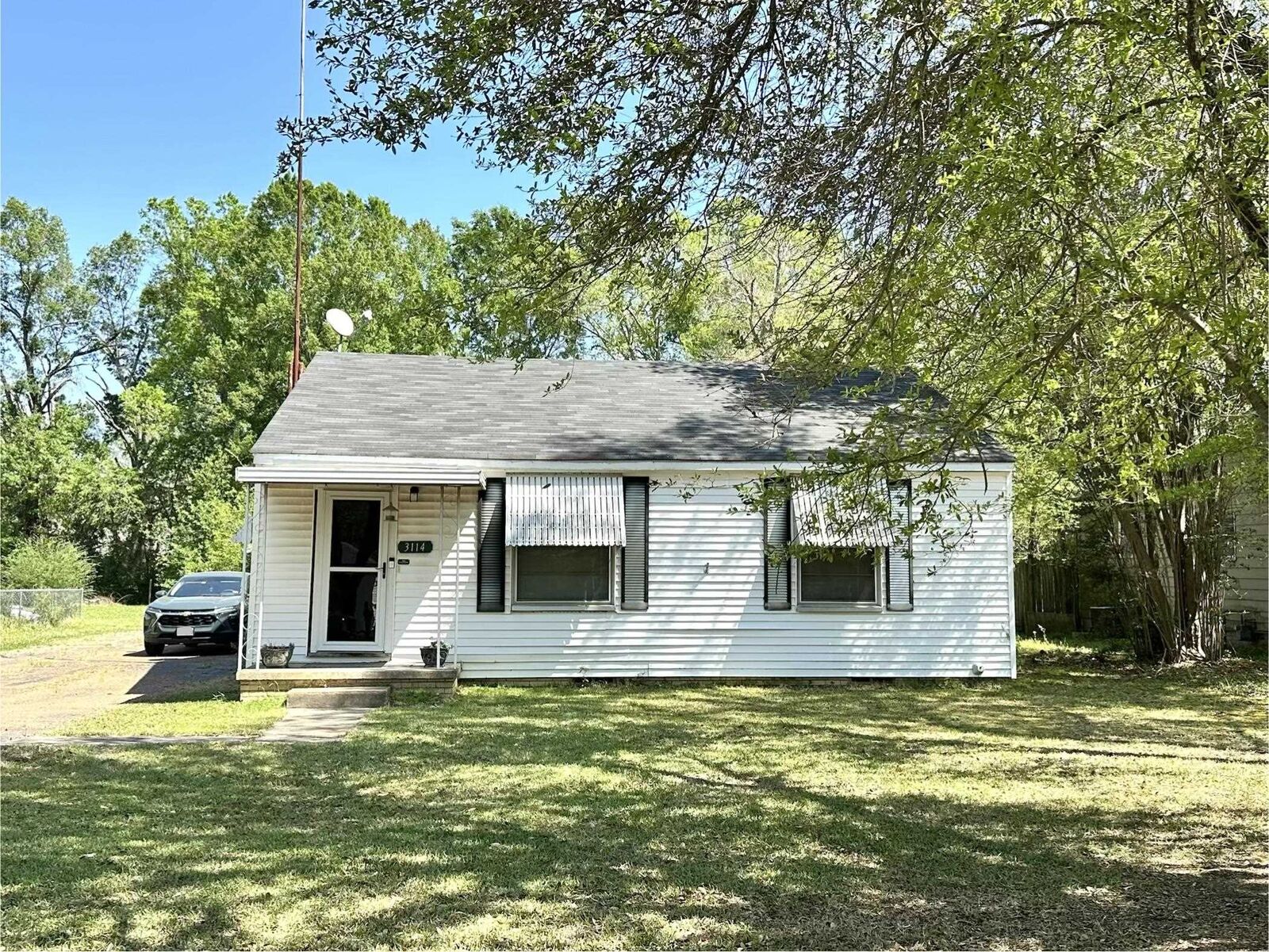 Property Photo:  3114 Broadway Blvd  TX 75662 