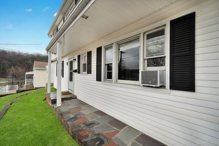 Property Photo: 9 Valley View Drive NY 10710